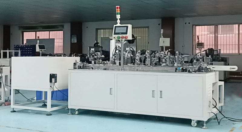 電池正負(fù)極彈片自動(dòng)安裝機(jī)